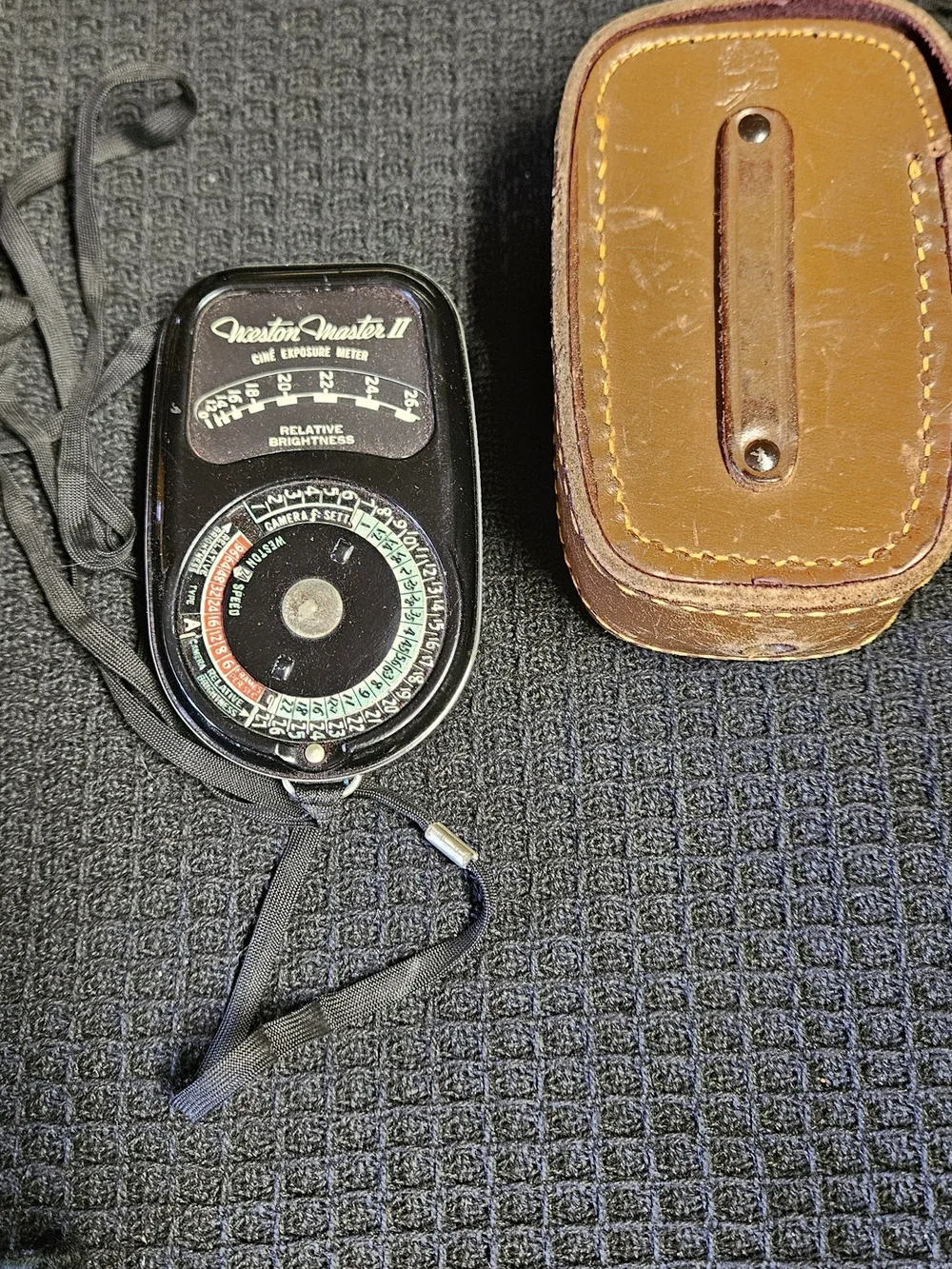 Filmo Sportster Bell & Howell 8mm Movie Camera & Exposure Meter With Accessories